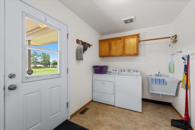 24106 Railroad Ave, Otis Orchards, WA 99027