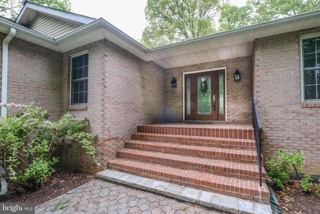 134 KELCAR DR, Summit Point, WV 25446