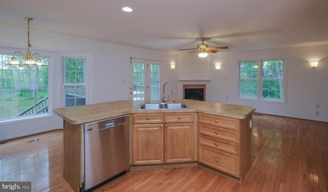 134 KELCAR DR, Summit Point, WV 25446