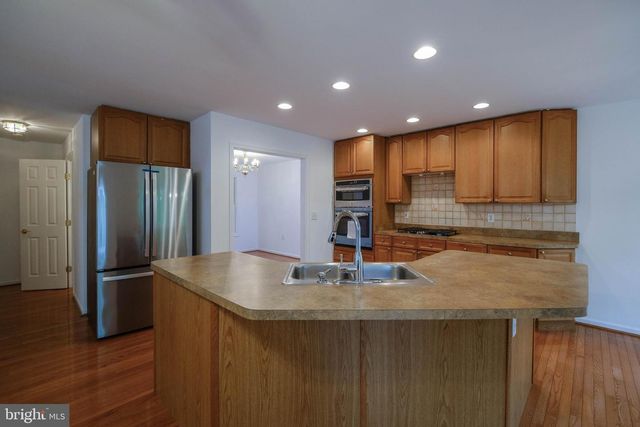 134 KELCAR DR, Summit Point, WV 25446