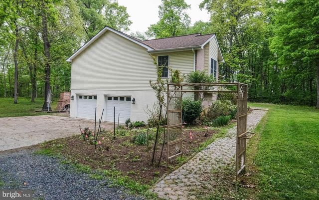 134 KELCAR DR, Summit Point, WV 25446