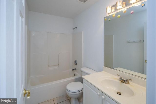 134 KELCAR DR, Summit Point, WV 25446