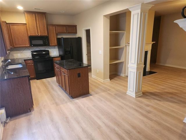 3702 Brockenhurst Drive, Buford, GA 30519