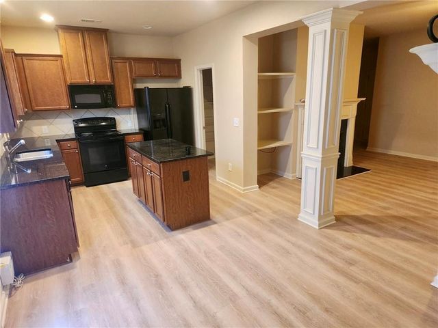 3702 Brockenhurst Drive, Buford, GA 30519