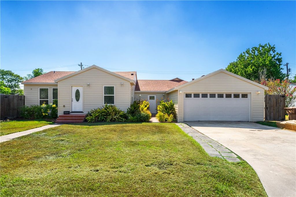 437 Homecrest St, Corpus Christi, TX 78412 — photo 3
