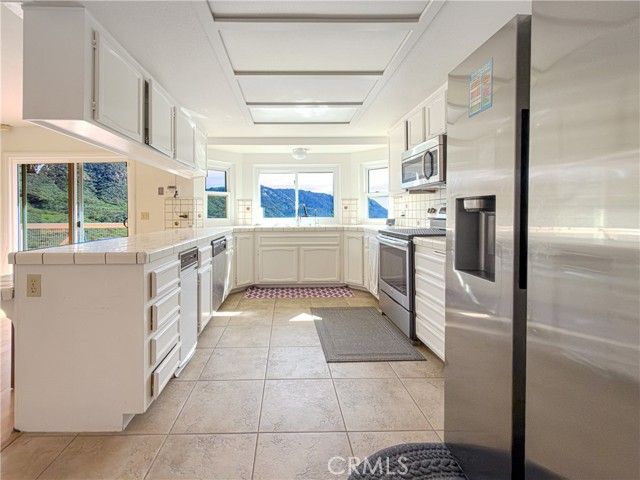 11337 Caprice Place, Escondido, CA 92026