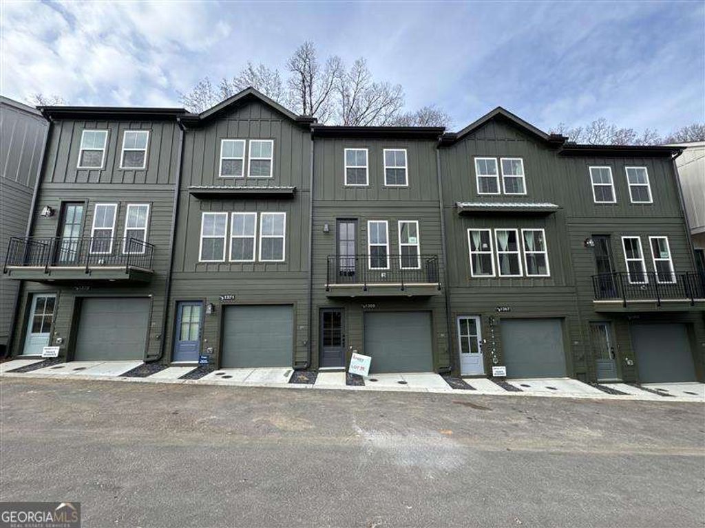 1379 Breezy Circle SE 93, Atlanta, GA 30315