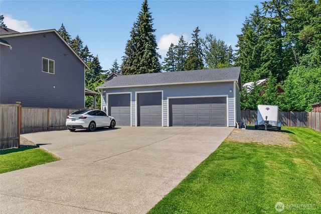 1207 61st Avenue Ct NE, Tacoma, WA 98422