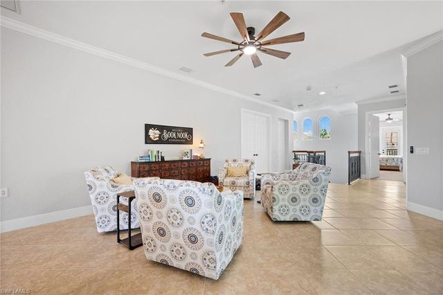 9205 Museo CIR 201, Naples, FL 34114