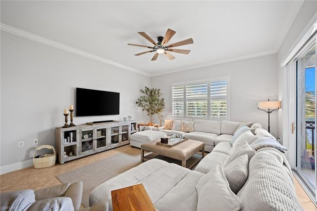 9205 Museo CIR 201, Naples, FL 34114