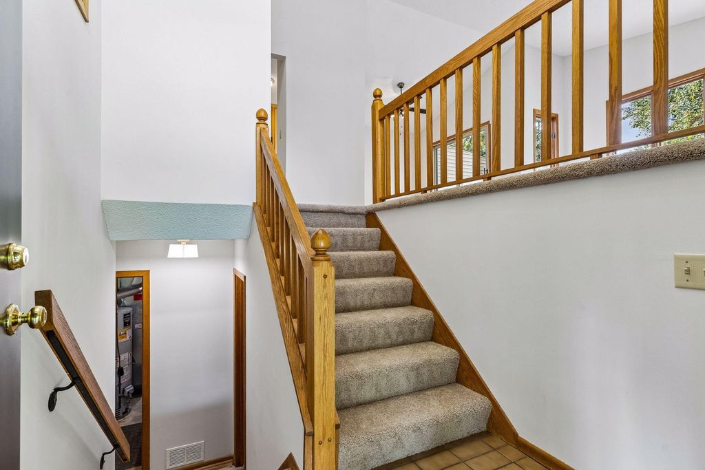 3149 Farnum Drive, Eagan, MN 55121 — photo 3