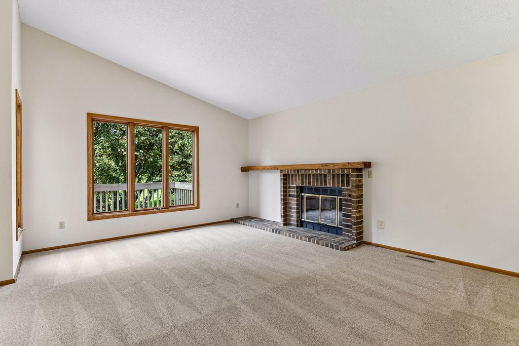3149 Farnum Drive, Eagan, MN 55121 — photo 4