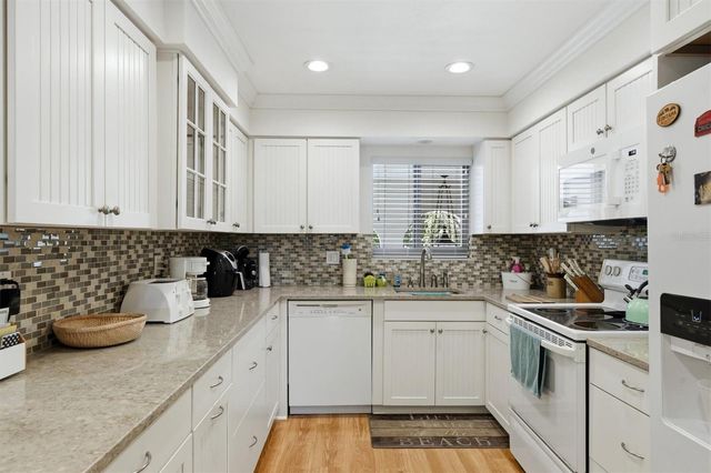 1707 SOUTHWOOD STREET 1707, Sarasota, FL 34231