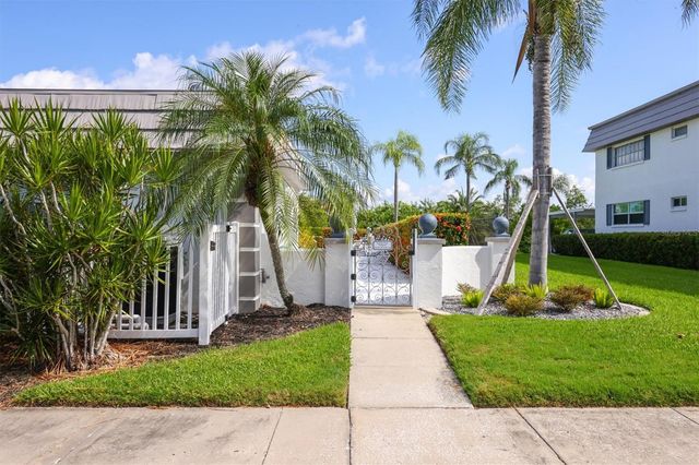1707 SOUTHWOOD STREET 1707, Sarasota, FL 34231