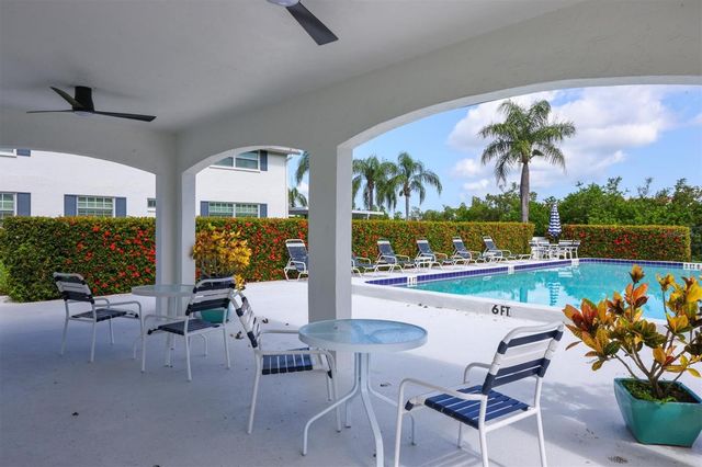 1707 SOUTHWOOD STREET 1707, Sarasota, FL 34231