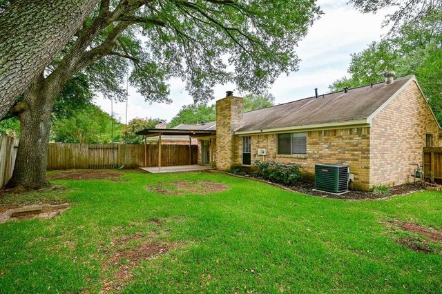 4011 Issacks Way, Sugar Land, TX 77479