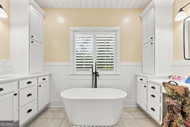 216 Mockingbird Lane, Brooks, GA 30205
