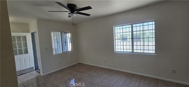8416 Graham, Los Angeles, CA 90001