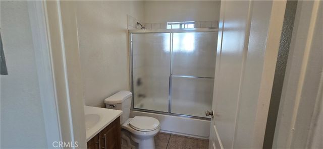 8416 Graham, Los Angeles, CA 90001