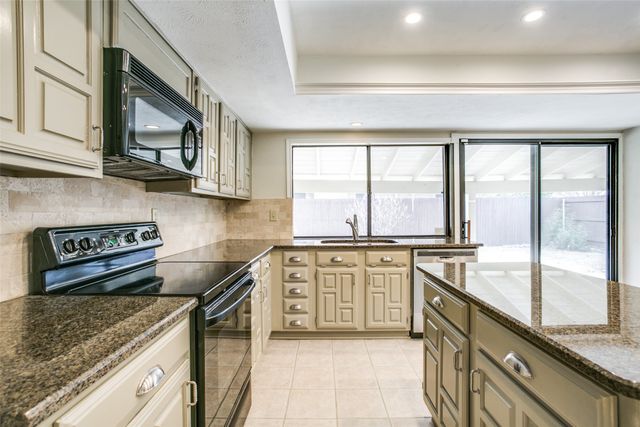 4525 Newcombe Drive, Plano, TX 75093