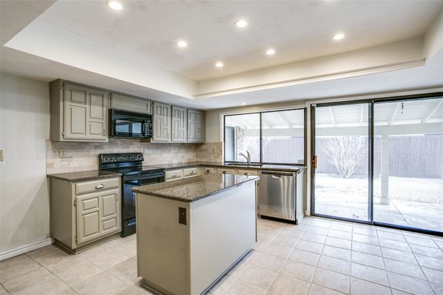 4525 Newcombe Drive, Plano, TX 75093