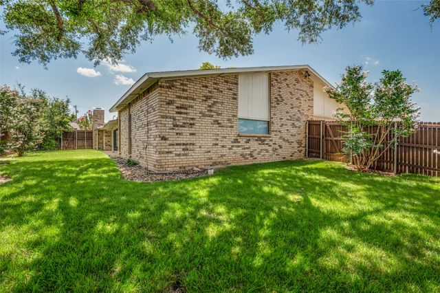 4525 Newcombe Drive, Plano, TX 75093