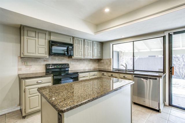 4525 Newcombe Drive, Plano, TX 75093