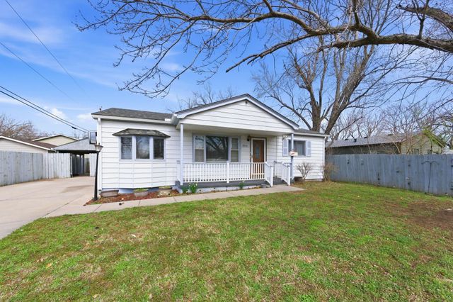 2016 E Sunrise Dr, Wichita, KS 67216