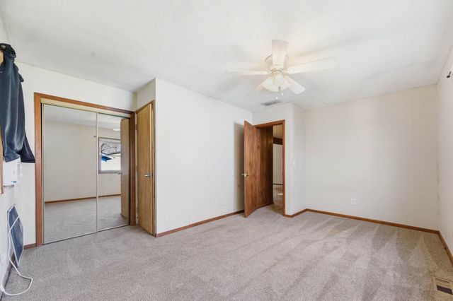 2016 E Sunrise Dr, Wichita, KS 67216