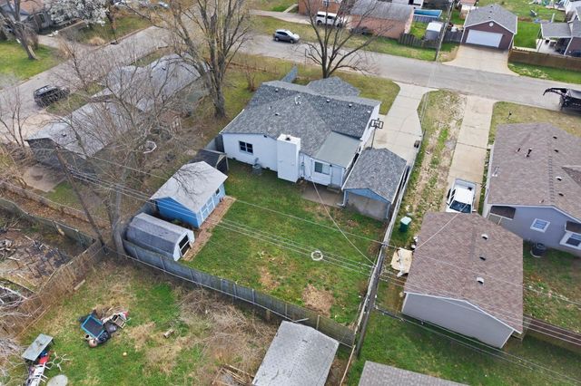 2016 E Sunrise Dr, Wichita, KS 67216