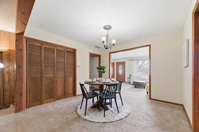 2016 E Sunrise Dr, Wichita, KS 67216