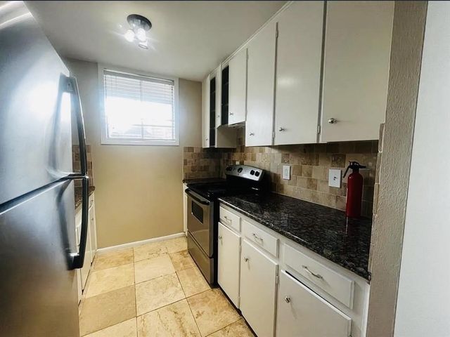 5123 Del Monte Drive 1, Houston, TX 77056