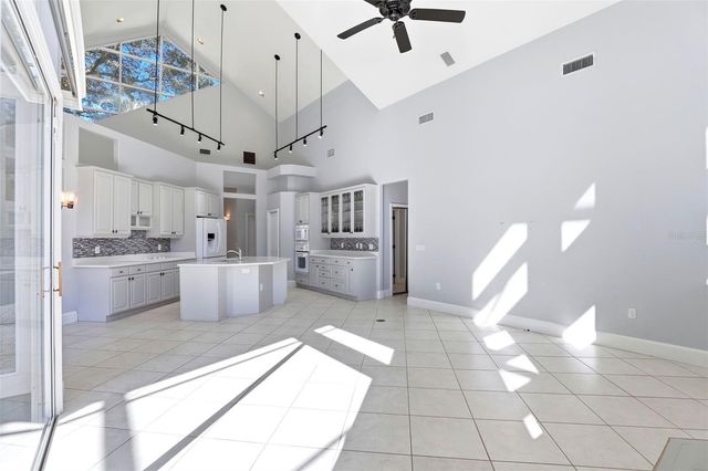 8034 LANDGROVE COURT, Orlando, FL 32819