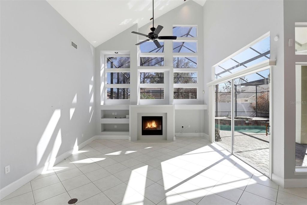 Image 15 of property listing at 8034 LANDGROVE COURT, Orlando, FL 32819