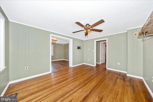 9435 HOLLOW RD, Middletown, MD 21769