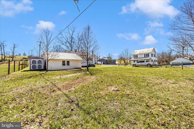 9435 HOLLOW RD, Middletown, MD 21769