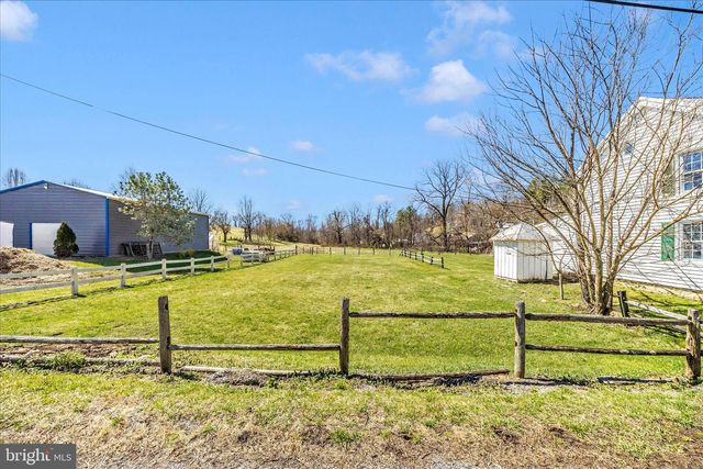 9435 HOLLOW RD, Middletown, MD 21769