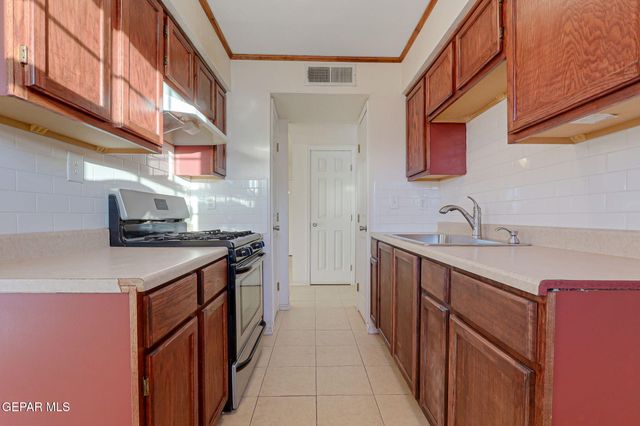 10109 Wolverine Drive, El Paso, TX 79924