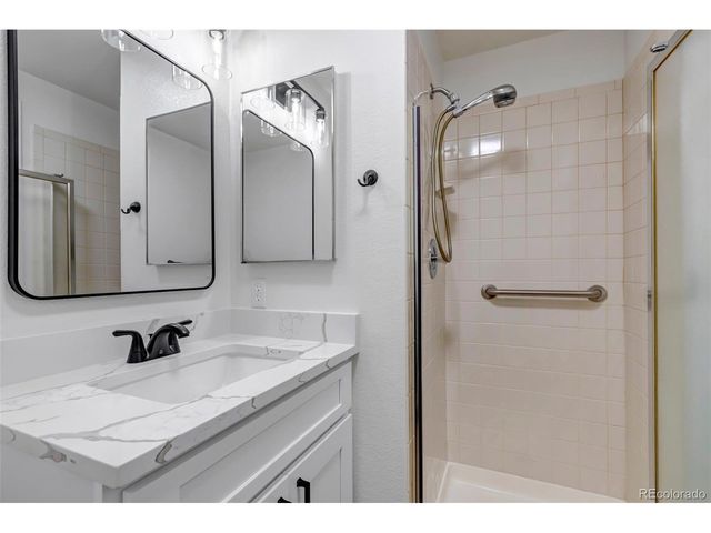 9145 W Cedar Dr D, Denver, CO 80226