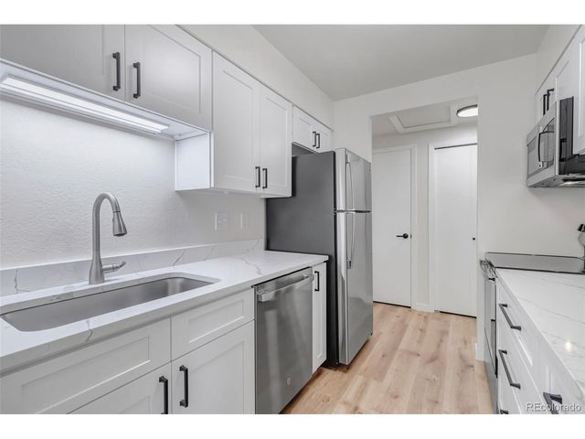 9145 W Cedar Dr D, Denver, CO 80226