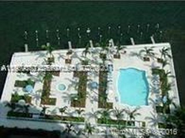 2101 Brickell Ave 1807, Miami, FL 33129