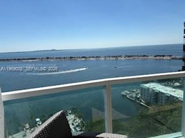 2101 Brickell Ave 1807, Miami, FL 33129