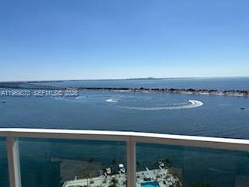 2101 Brickell Ave 1807, Miami, FL 33129