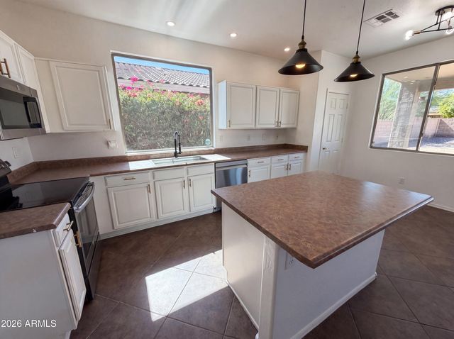 17529 W EAST WIND Avenue, Goodyear, AZ 85338