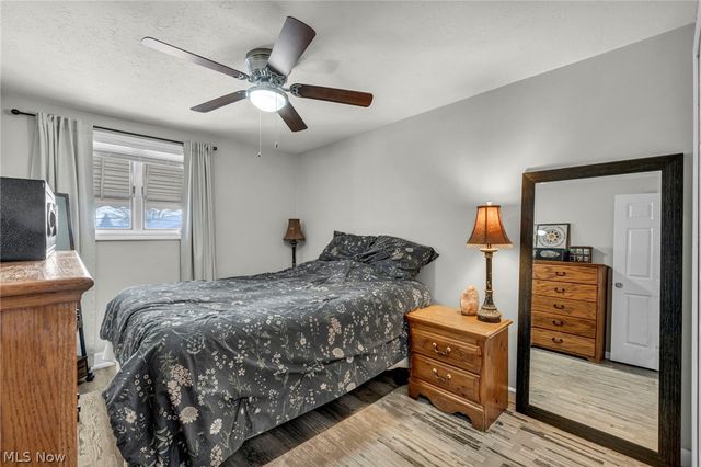 6386 Sandfield Drive, Brook Park, OH 44142