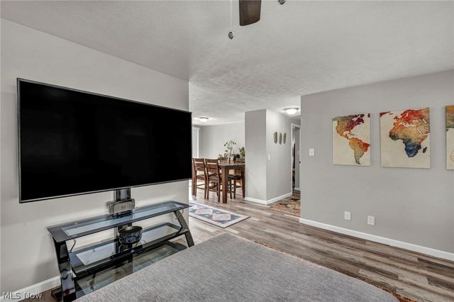 6386 Sandfield Drive, Brook Park, OH 44142