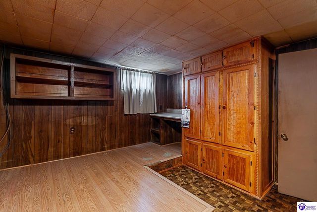 930 Robin Circle, Radcliff, KY 40160