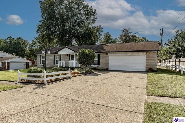 930 Robin Circle, Radcliff, KY 40160