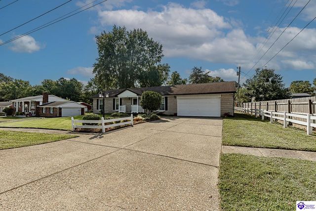 930 Robin Circle, Radcliff, KY 40160