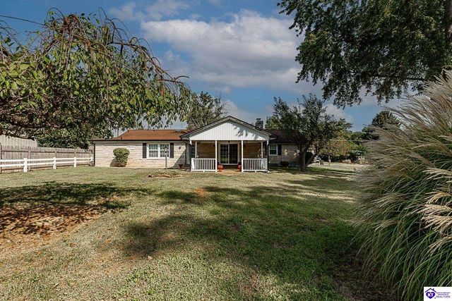 930 Robin Circle, Radcliff, KY 40160